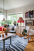 Rug with zebra-skin pattern in vintage-style living room