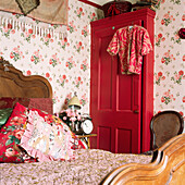 Feminine floral bedroom