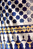 Detail der traditionellen Mosaikfliesen