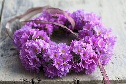 A lilac primrose wreath