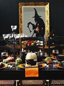 Gedeckter Halloween-Tisch