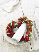 Napkin with heart of roses (table decoration)