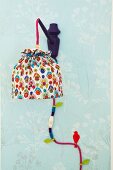 Hand-crafted sconce lamp with multicoloured lampshade