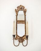 Antiker Wandkerzenhalter mit eingefasstem Spiegel