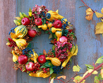 Wreath made from Cucurbita, Malus, Rosa