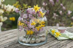 Bouquet of Prunus and Narcissus 'Tete a Tete'