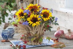 Cottage Thanksgiving Bouquet with Helianthus 'Ring Of Fire'