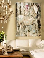 Moderne Küche im Landhausstil mit Dunstabzug und Geschirrsammlung auf