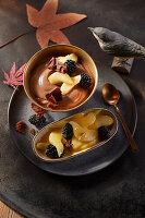  Hazelnut-chocolate mousse with spiced pear 