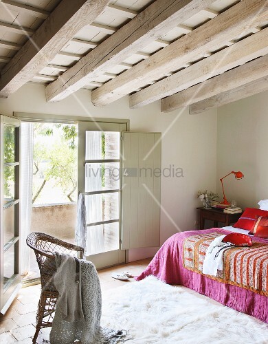 Schlafzimmer Unter Dem Dach Bild Kaufen 11079364