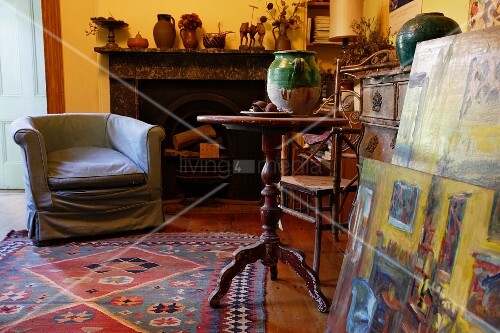 Corner Of Vintage Style Living Room Buy Image 11146806
