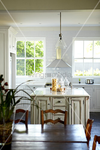 White Lacquer Country Kitchen With Buy Image 11173960