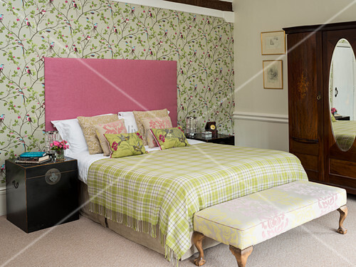 Floral Wallpaper In Romantic Bedroom In Buy Image