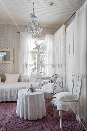 Round Table With Floor Length Buy Image 12487230 Living4media