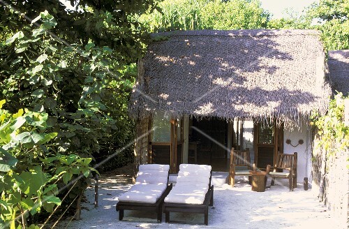 Haus Auf Den Malediven Im Innenhof Bild Kaufen 00705722